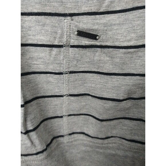 Express Men's V Button Front Striped Long Sleeve Sweater. Size L - Picture 5 of 9